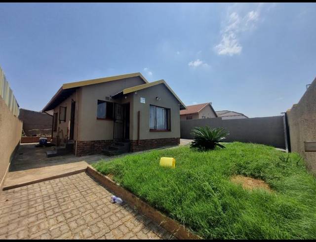 3 BEDROOM HOUSE FOR SALE IN NATURENA